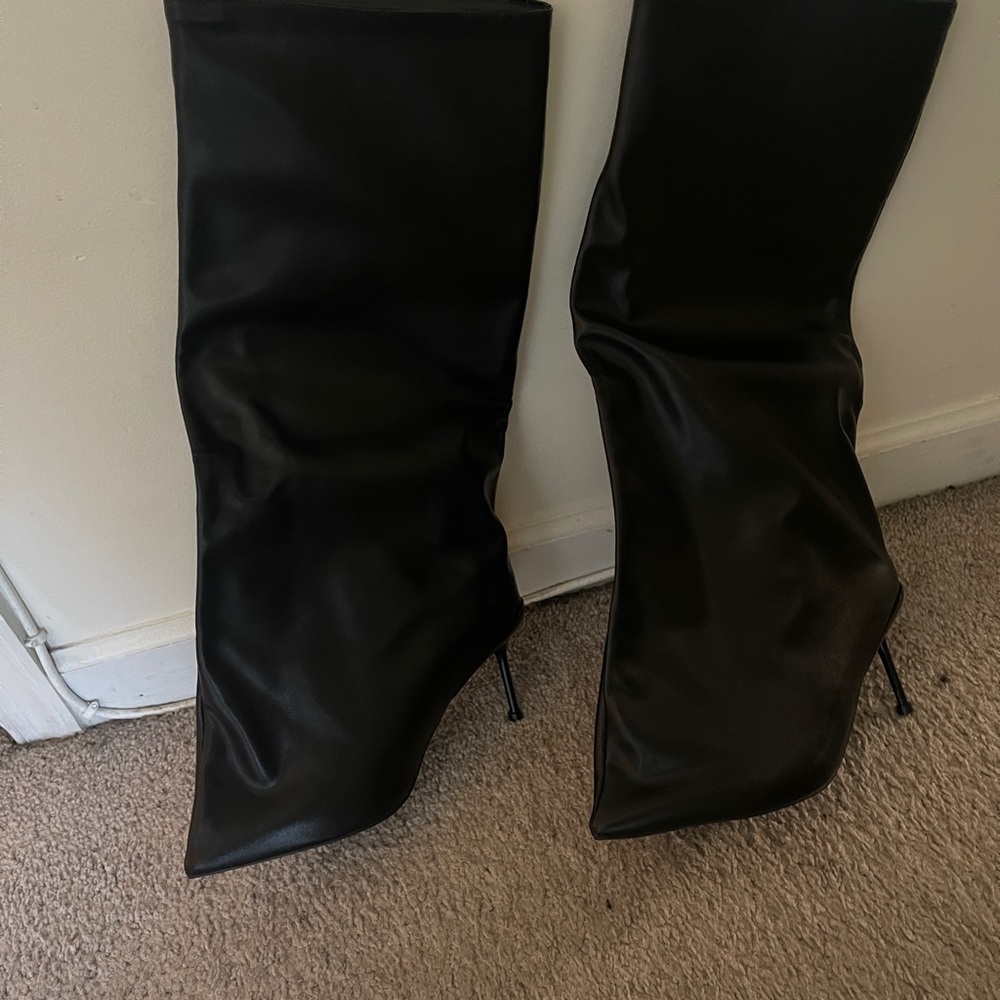 Black Boot - image 2